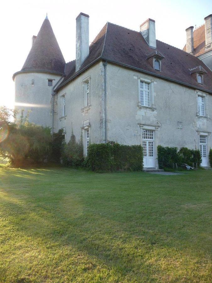 Le Claveau Paulnay Bagian luar foto