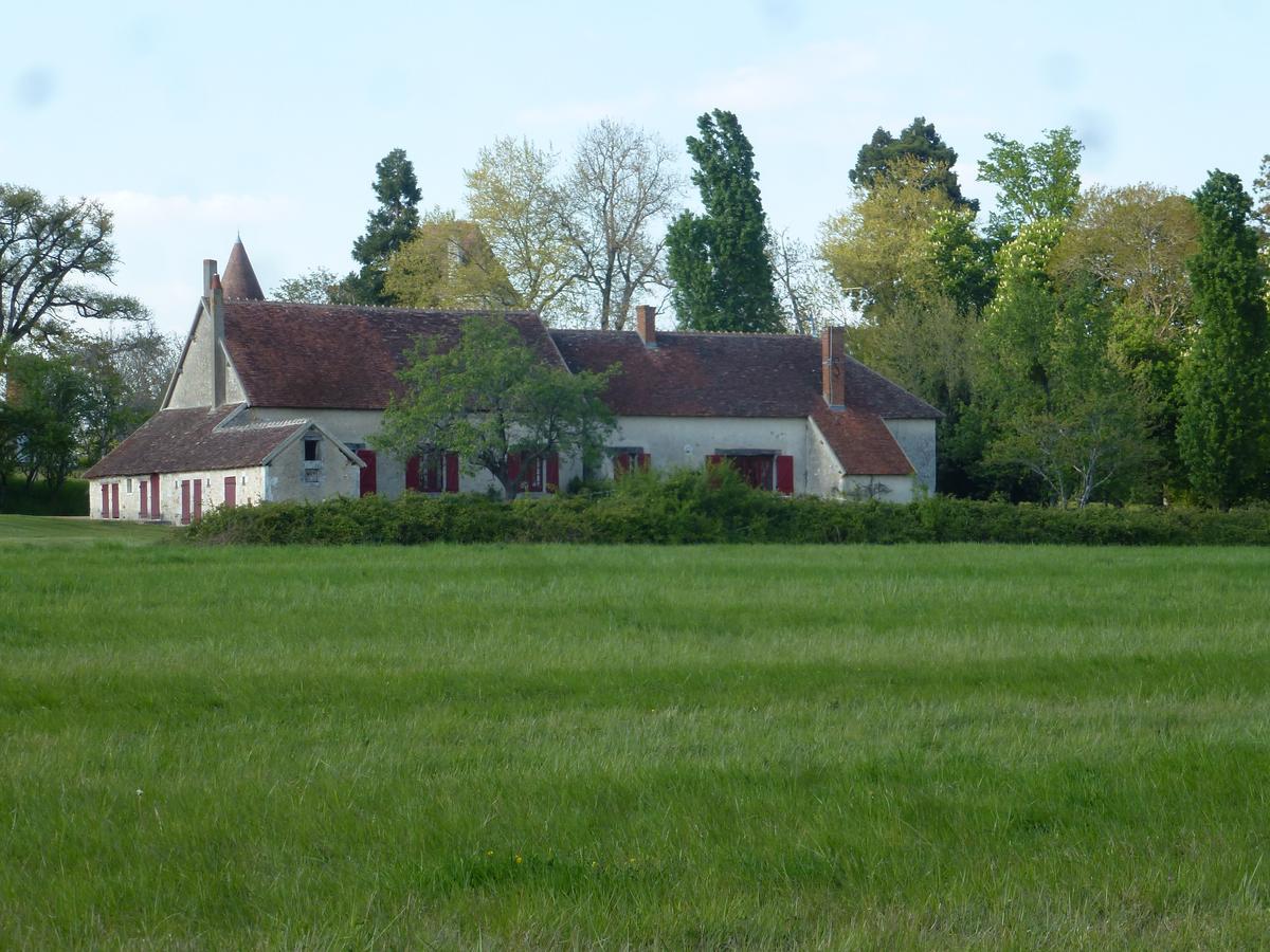 Le Claveau Paulnay Bagian luar foto